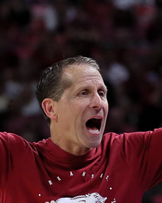 Razorbacks coach Eric Musselman on sidelines against UNC Wilmington